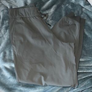 Lululemon Joggers size 4